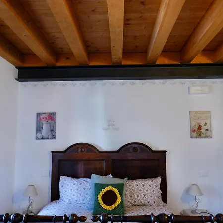 Antica Corte Contadina Bed & Breakfast